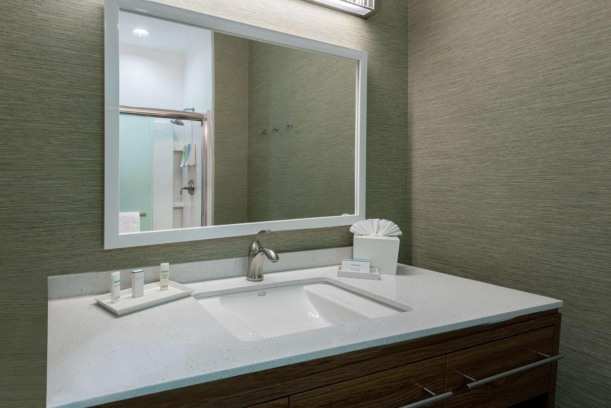 Home2 Suites By Hilton Austin Airport Экстерьер фото
